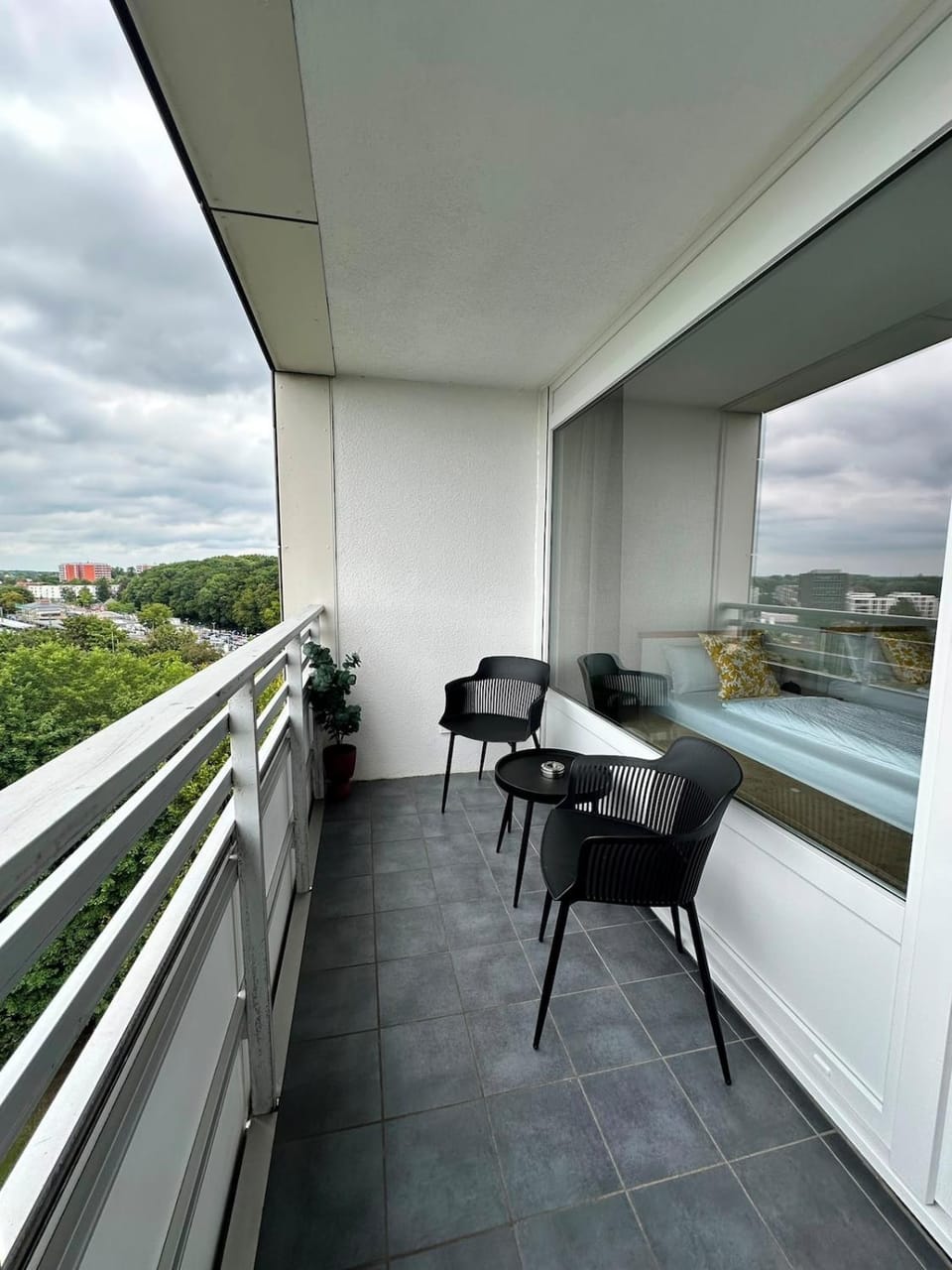 View (from property/room), Balcony/Terrace, Seating area