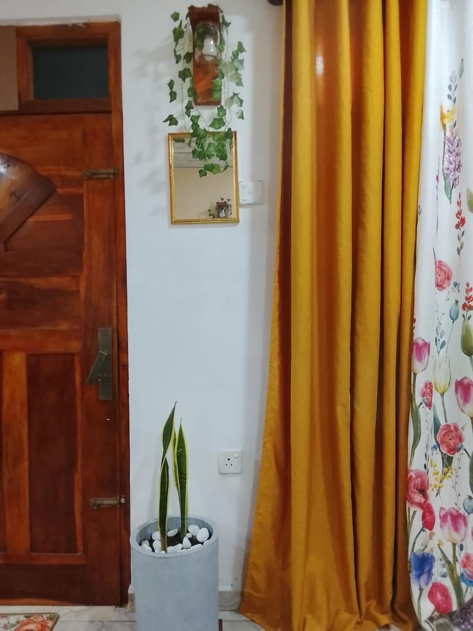 Green breeze villa mirissa Bed and Breakfast in Kamburugamuwa