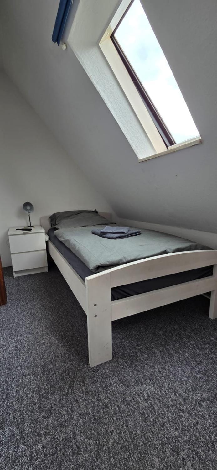 Ganze Wohnung Kiel - 4 Einzelzimmer - 2 Bäder Apartment in Schleswig-Holstein