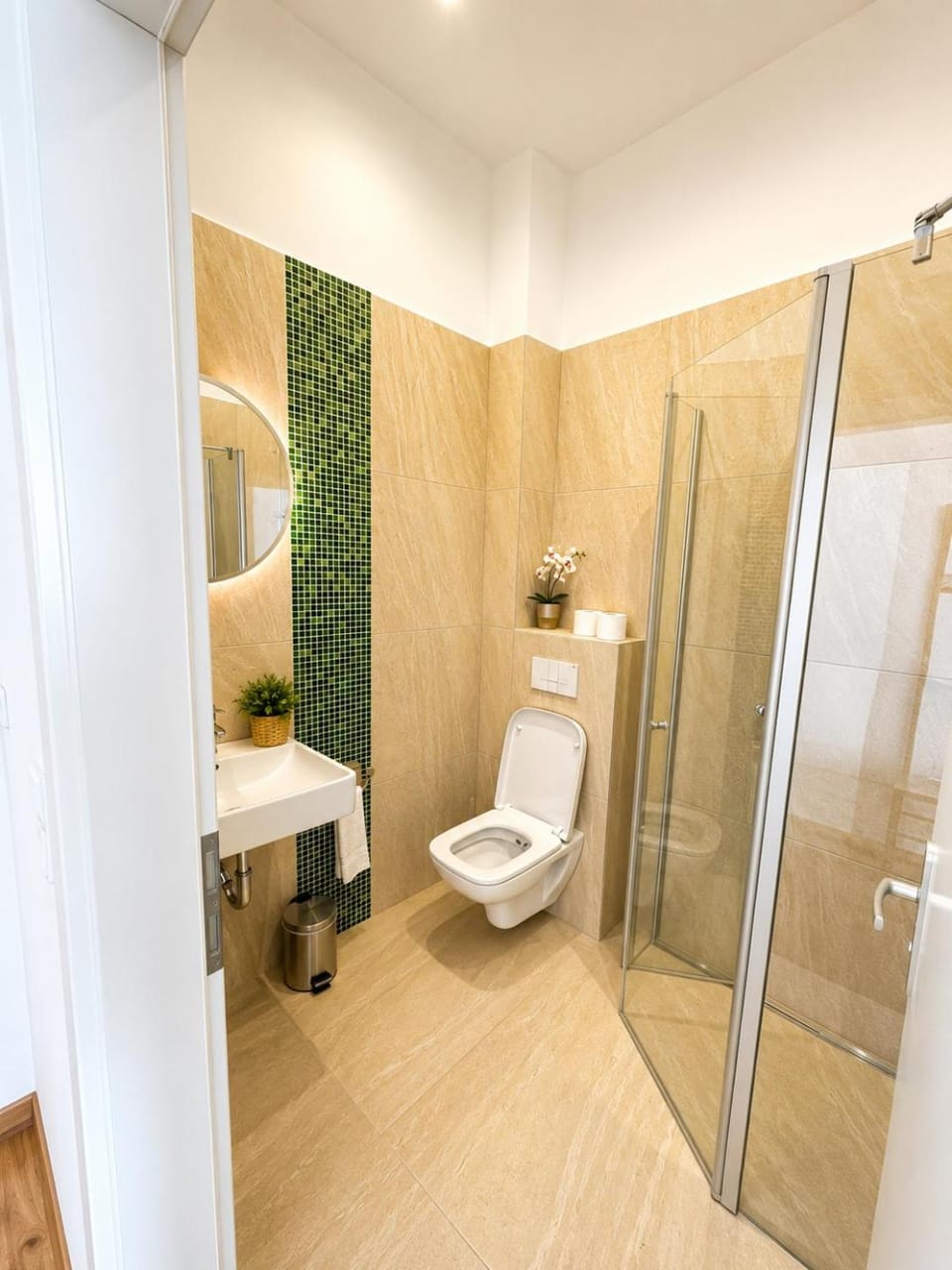Shower, Toilet, Bathroom