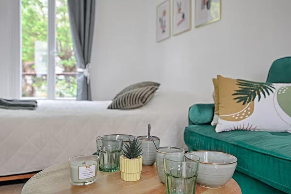Au petit Val d Osne, 15min Paris, métro 8 Apartment in Paris