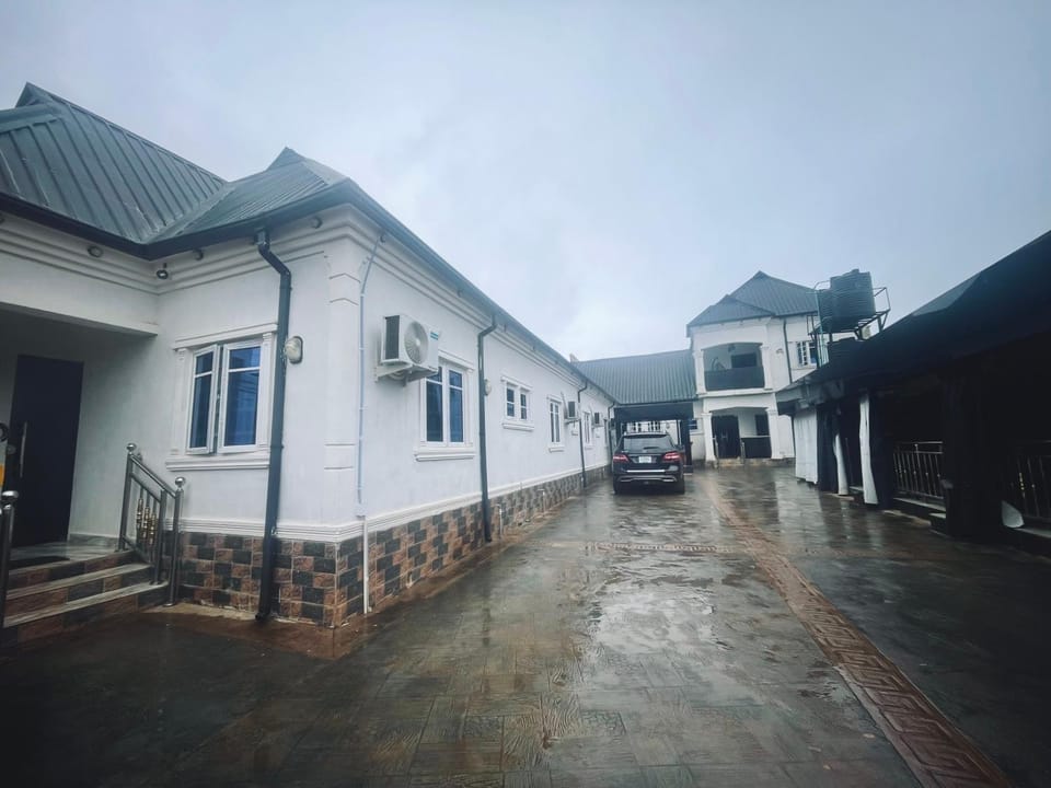 OIL CITY PARADISE HOTEL and SUITES Hotel in Nigeria