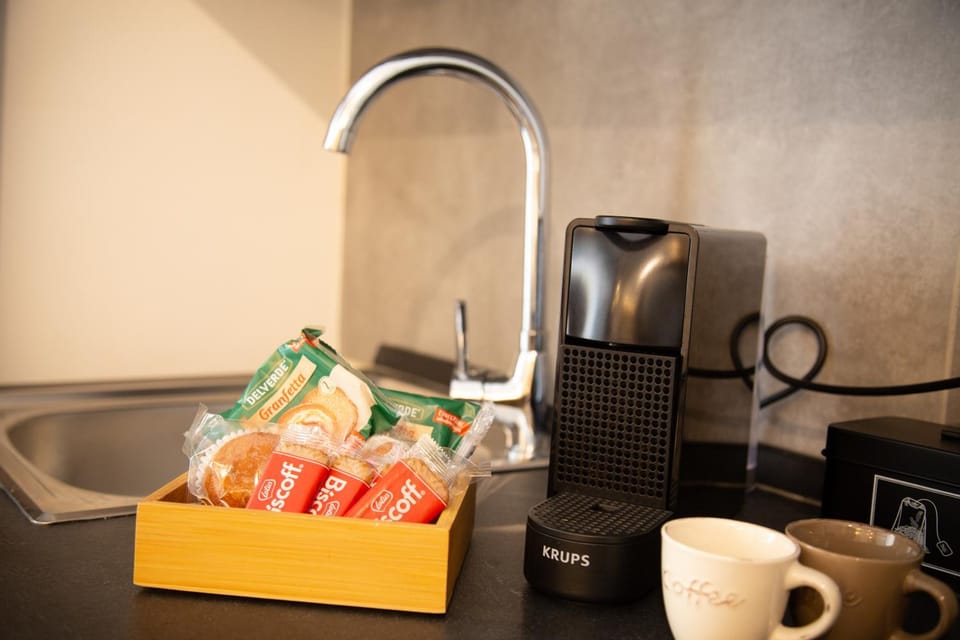 Coffee/tea facilities, Kitchen or kitchenette