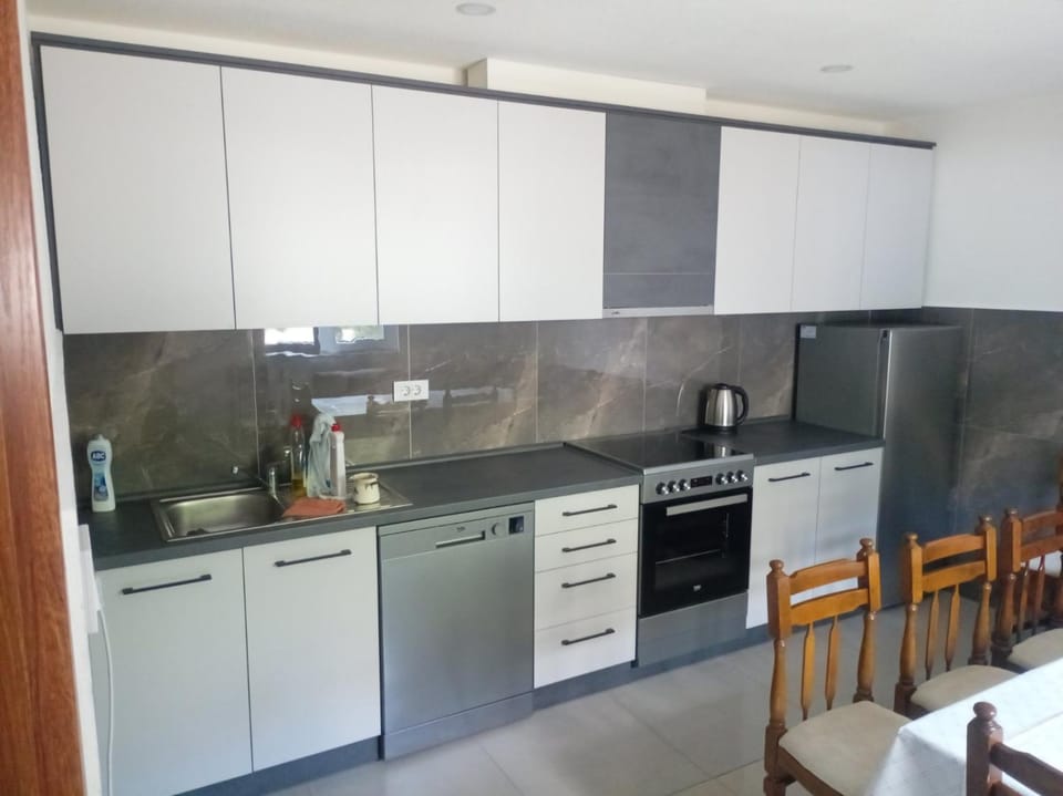 Komarnica Willage home Country House in Montenegro