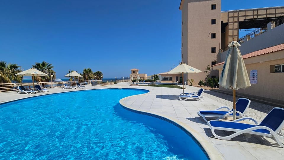 Studio with sea view and beach Apartment in Hurghada