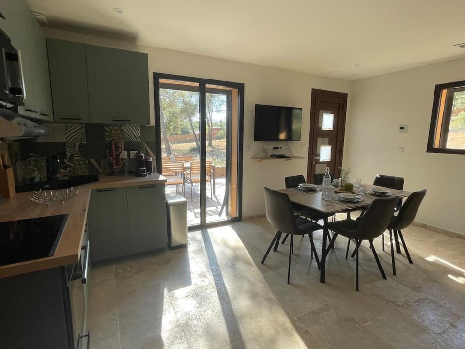 Superbe dépendance au clame House in La Ciotat