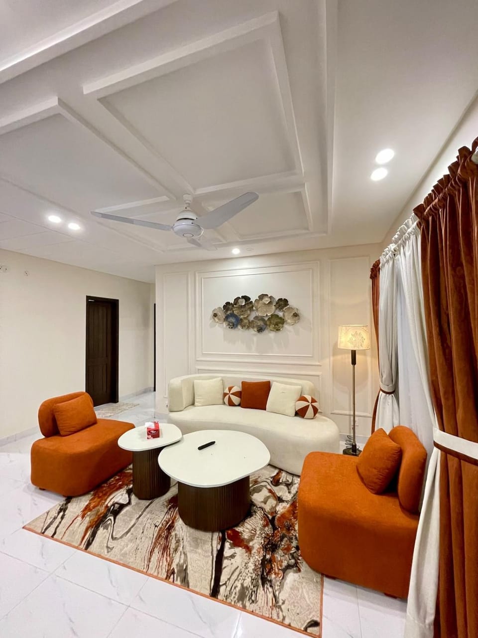 Luxury 2 BHK Apartment Near Lyallpur Galleria Apartment in Punjab