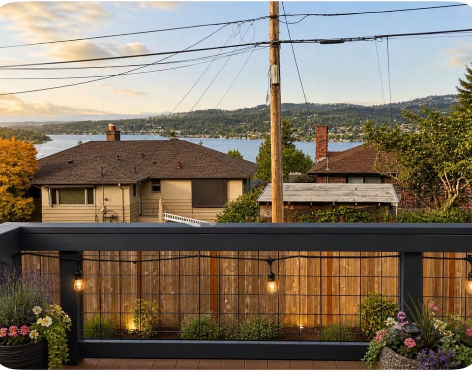 Natural landscape, View (from property/room), Balcony/Terrace, Lake view, Mountain view