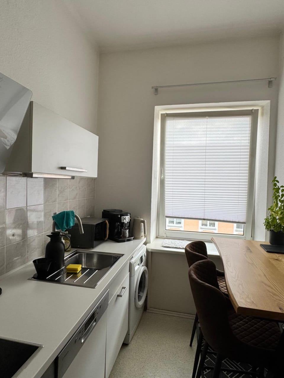 Kitchen or kitchenette, kitchen