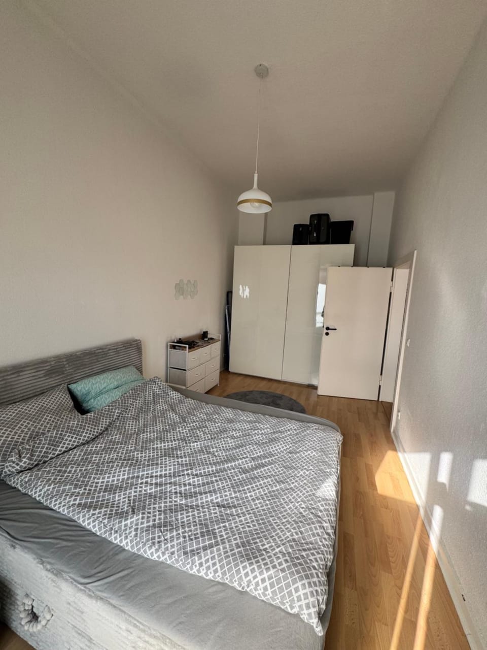 Bedroom, wardrobe