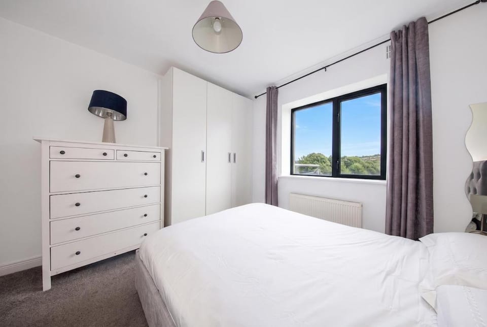 Bed, Bedroom, wardrobe
