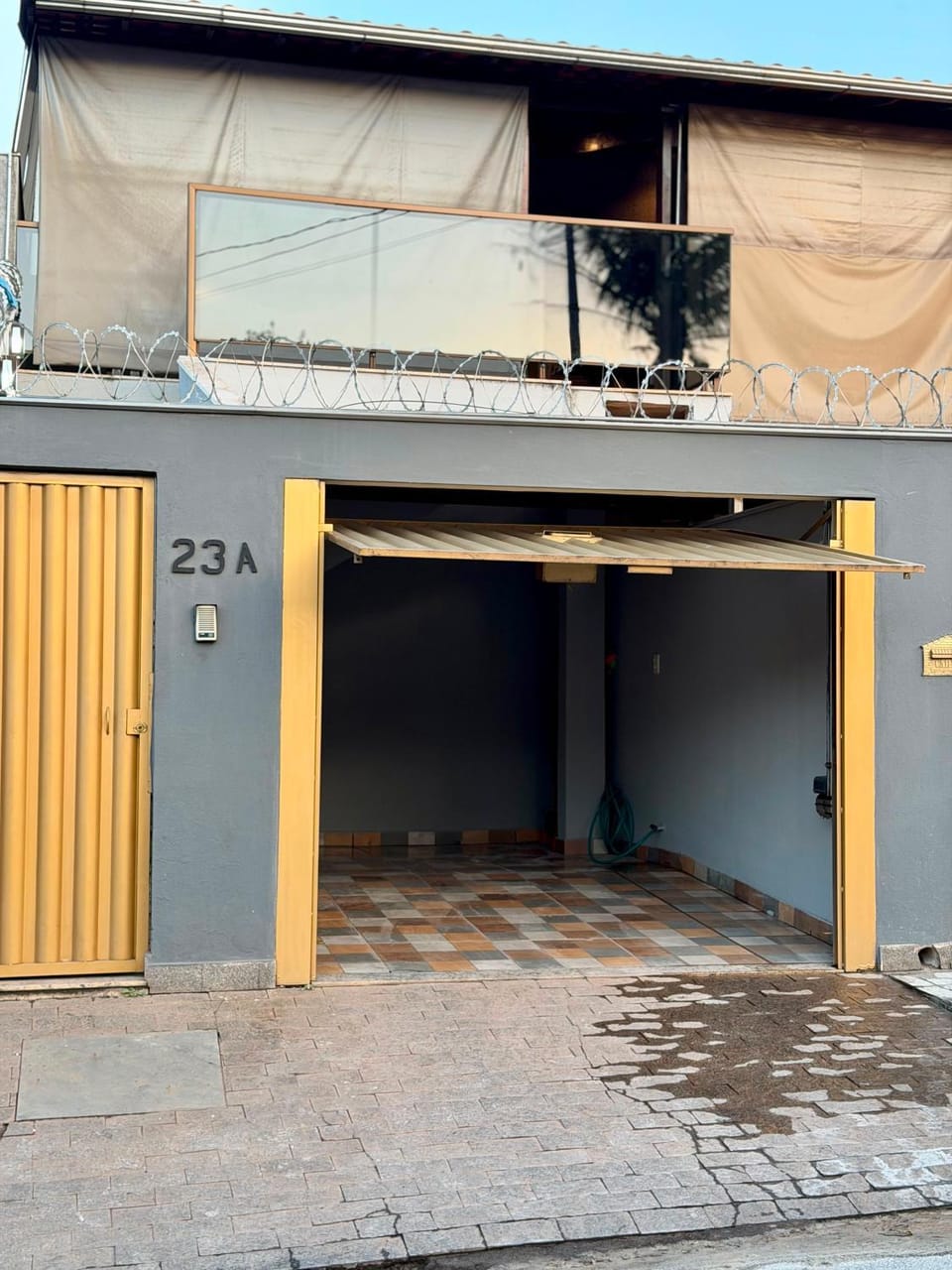 Property building, Facade/entrance