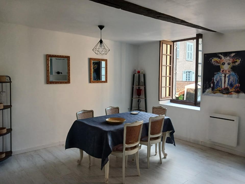 Maison de caractère au cœur de Saint Léonard de Noblat Apartment in Nouvelle-Aquitaine