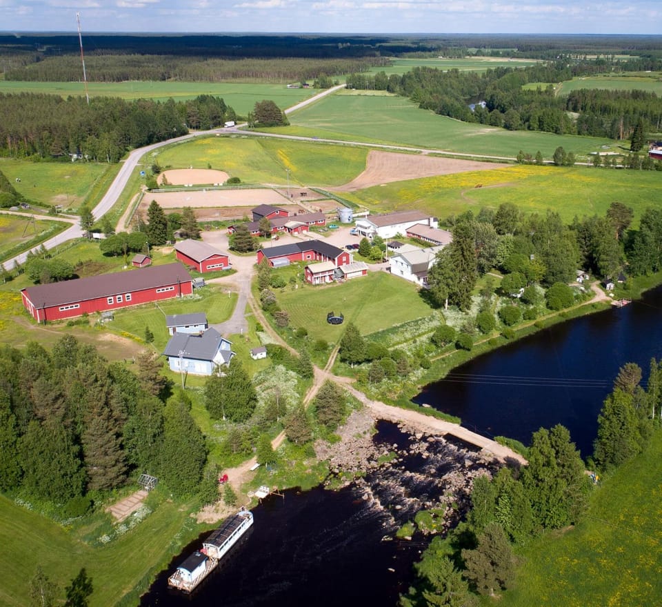 Bird's eye view, River view