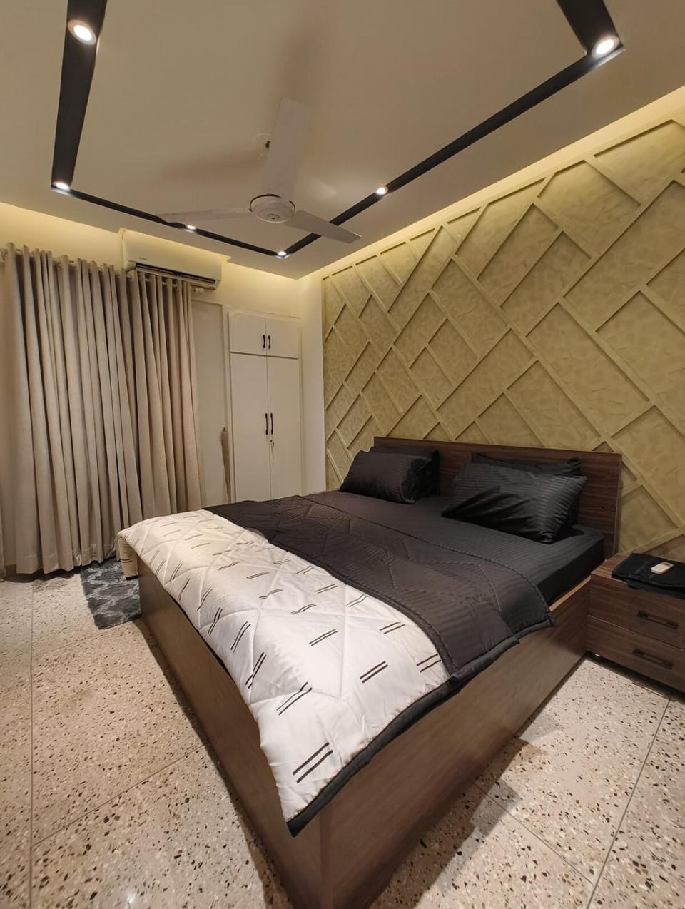 Peaceful 2BR Retreat Apartment in Karachi