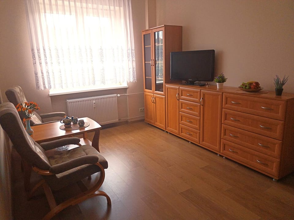 TV and multimedia, Living room, wardrobe