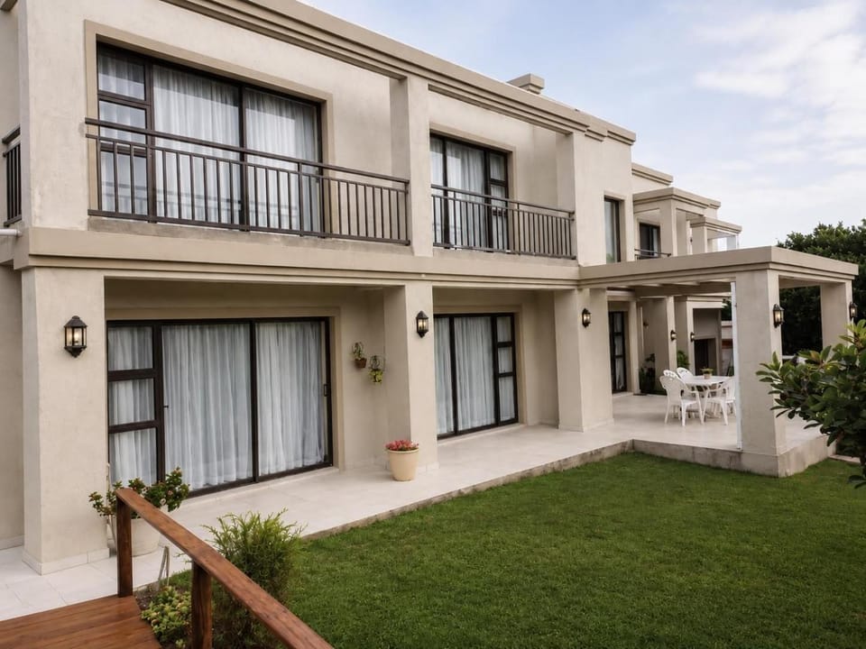 Property building, Balcony/Terrace, Garden view