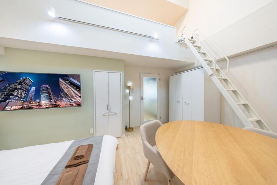 New Open,6-minute walk from Shibuya Station and 3-minute walk from Shinsen Station, Direct access to major stations on the Yamanote Line, EV available, 4 people ,Loft house Apartment in Shibuya