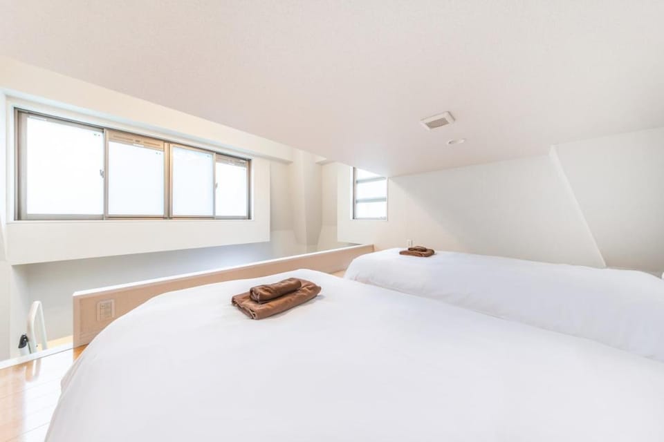 New Open,6-minute walk from Shibuya Station and 3-minute walk from Shinsen Station, Direct access to major stations on the Yamanote Line, EV available, 4 people ,Loft house Apartment in Shibuya