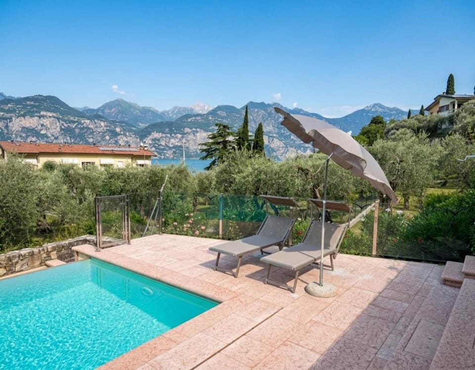 Garden view, Swimming pool