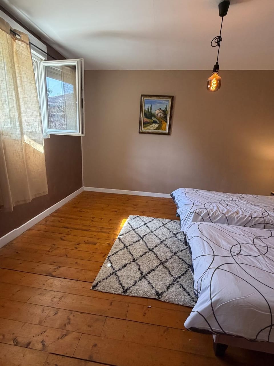 Chambre 2 lits simples Bed and Breakfast in Occitanie