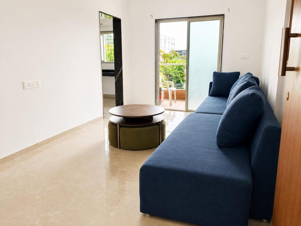 Cozy2BHK Aprtmnt Chandani Chowk Friends or Family Apartment in Pune