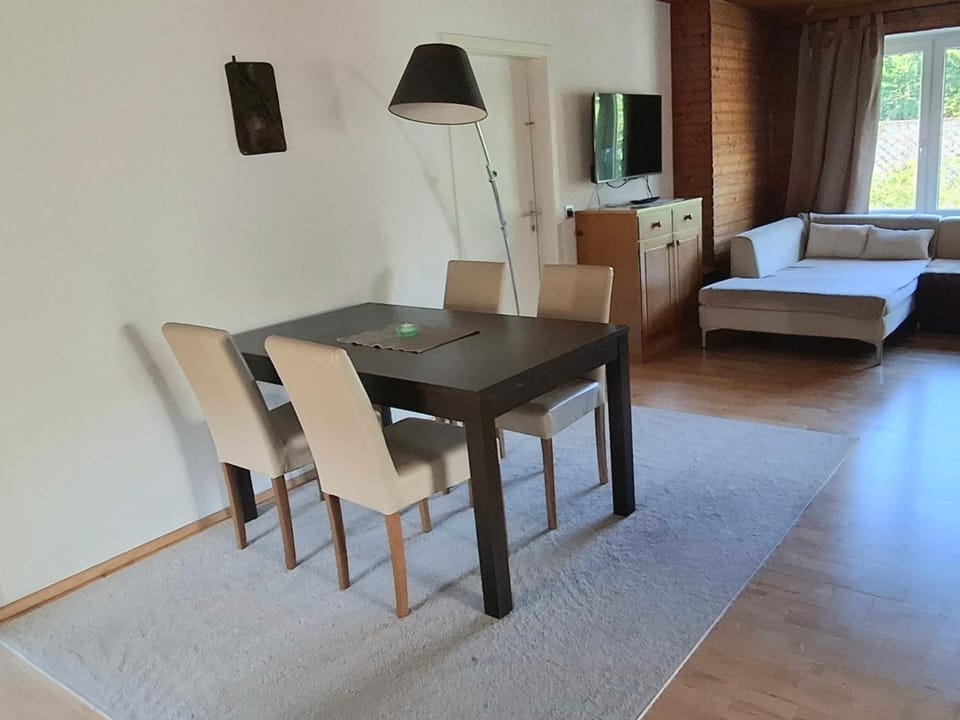 Quiet attic Apartment with large Garden near Vienna Apartment in Austria