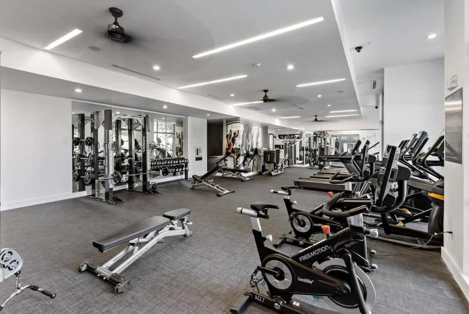 Near DT CPCC Lynx with Pool Gym WD Parking Apartment in Charlotte