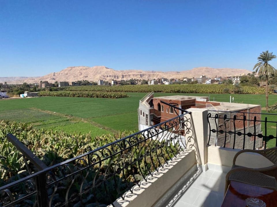 Day, Balcony/Terrace, Mountain view