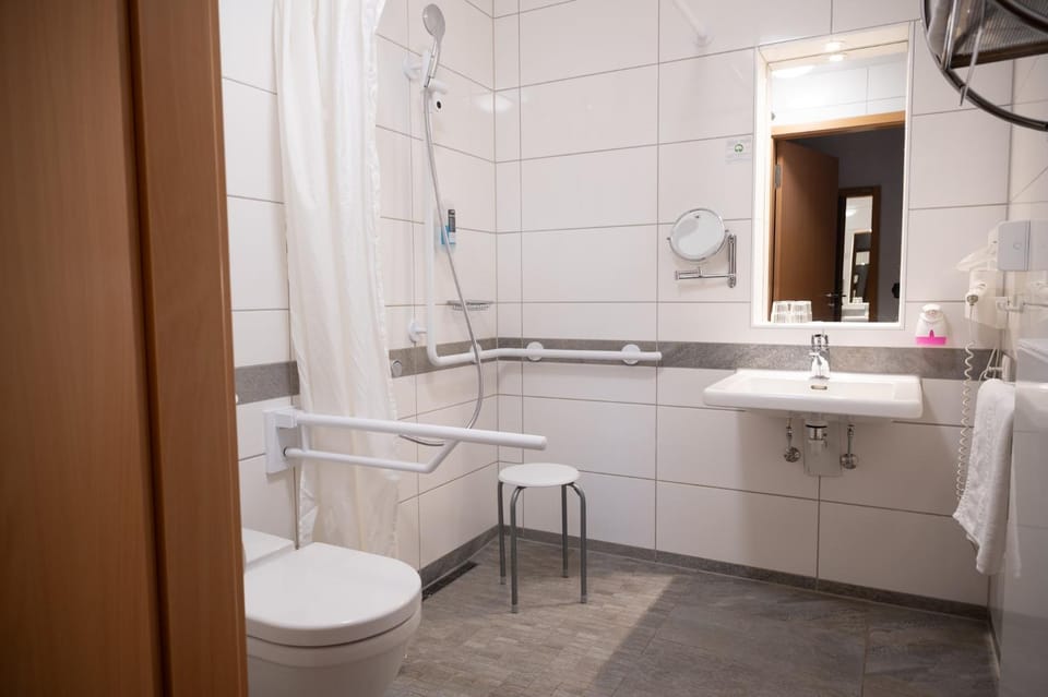 Shower, Toilet, Bathroom