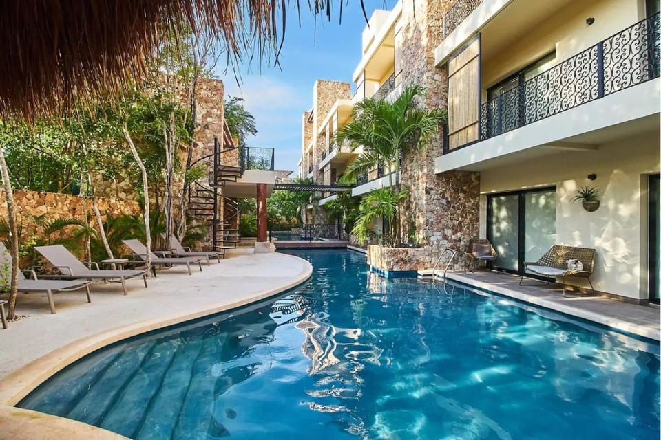 Suite in Aldea Zama, Work & Pool, Long Stays Apartment in Tulum
