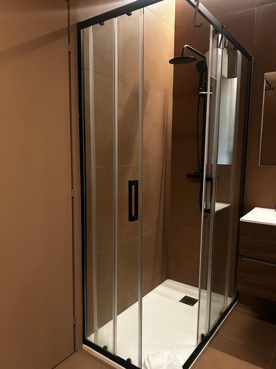 Shower, Bathroom