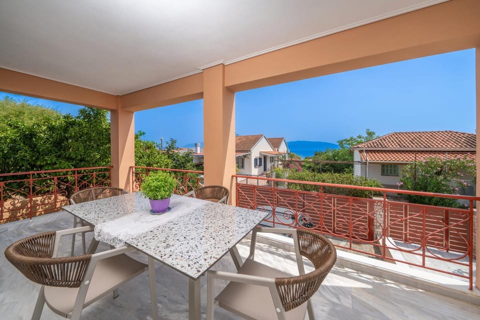 Ionian Cove Apartment in Karavomylos