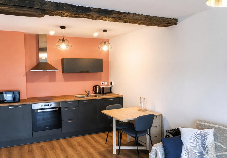 Studio Jardin et Parking Pérouges Apartment in Auvergne-Rhône-Alpes