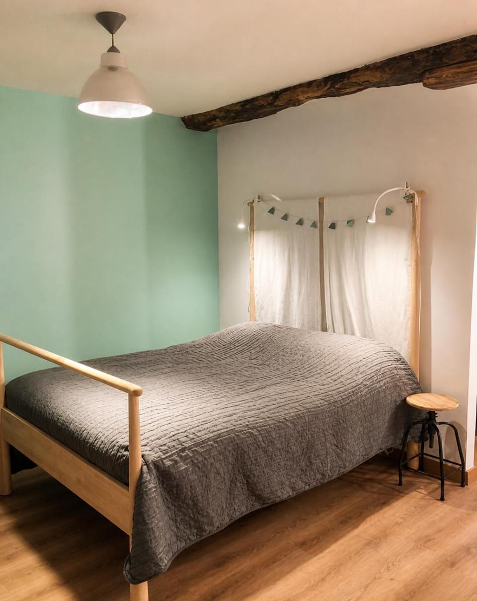 Studio Jardin et Parking Pérouges Apartment in Auvergne-Rhône-Alpes