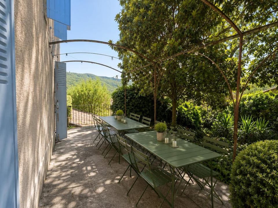 Maison de campagne Ardéchoise avec vue montagnes House in Provence