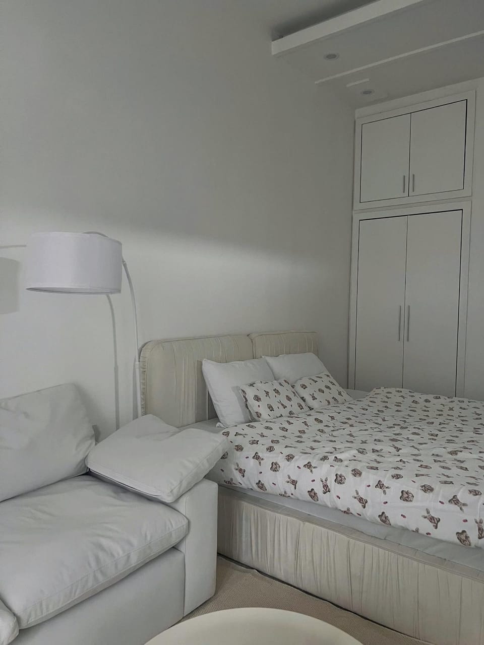 Bed, Photo of the whole room