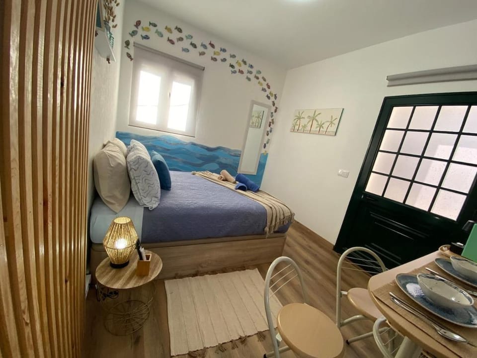 Beach Vibes Room Bed and Breakfast in Madeira District