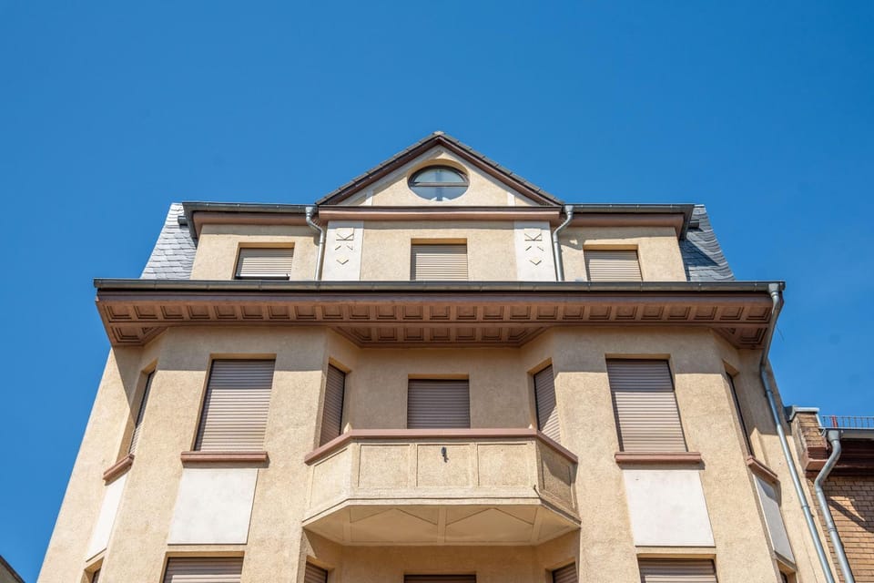 Property building, Day
