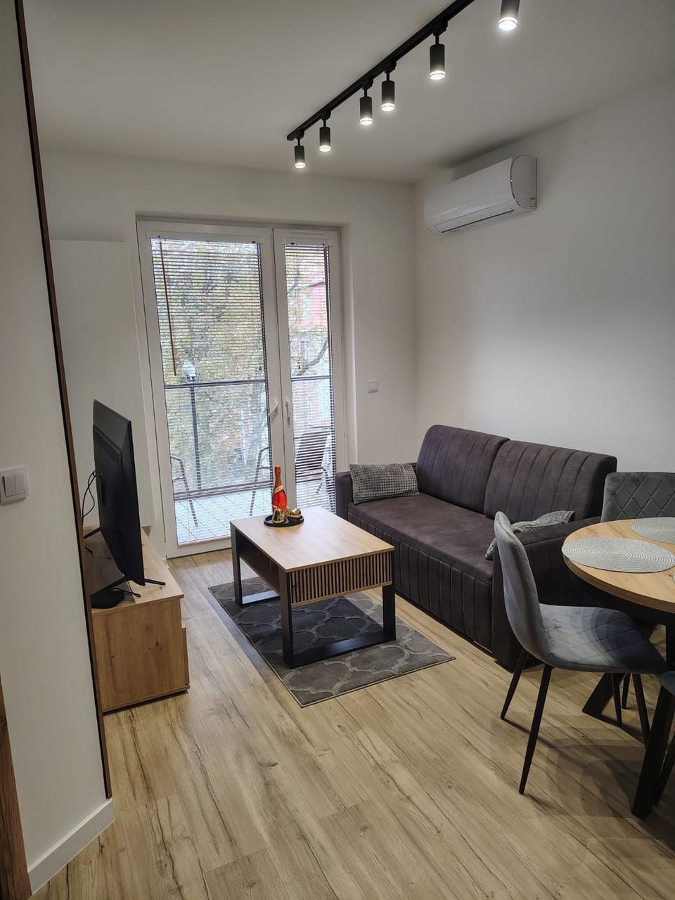 Noir2 Gniezno Apartment in Greater Poland Voivodeship