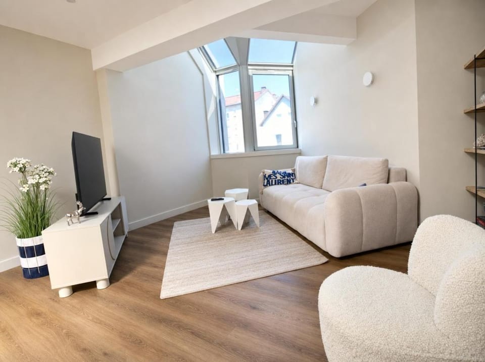 City break Aix-les-Bains,2 chambres garage, climatisation Apartment in Aix-les-Bains