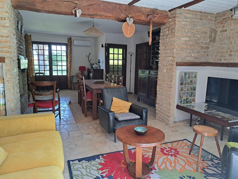 Maison de famille avec jardin près de la Charente Apartment in Nouvelle-Aquitaine