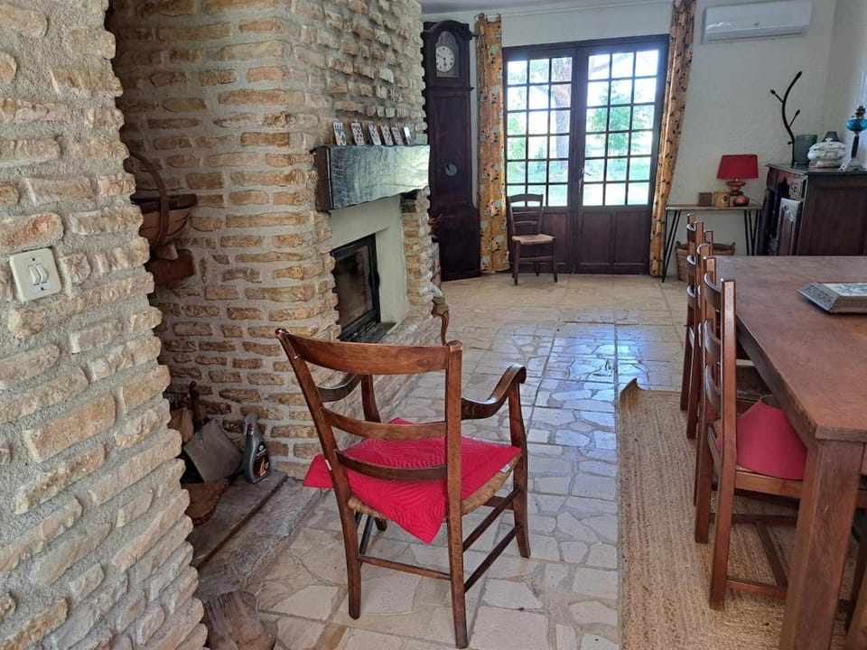 Maison de famille avec jardin près de la Charente Apartment in Nouvelle-Aquitaine