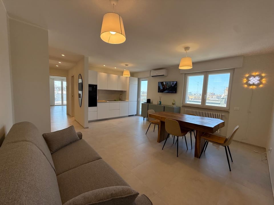 Sunset Luxury Home Apartment in Bari