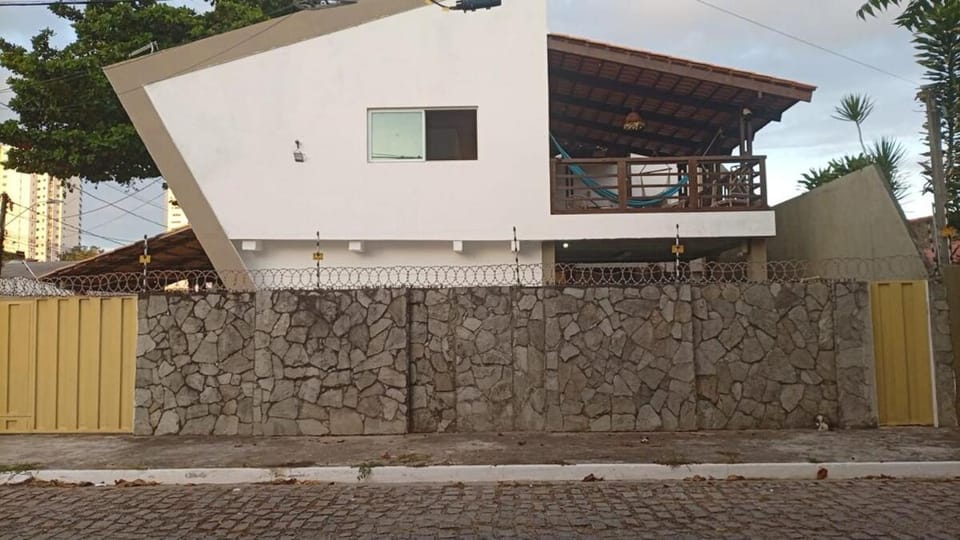 Spacious 6 bedroom house, Ponta Negra, top location House in Parnamirim