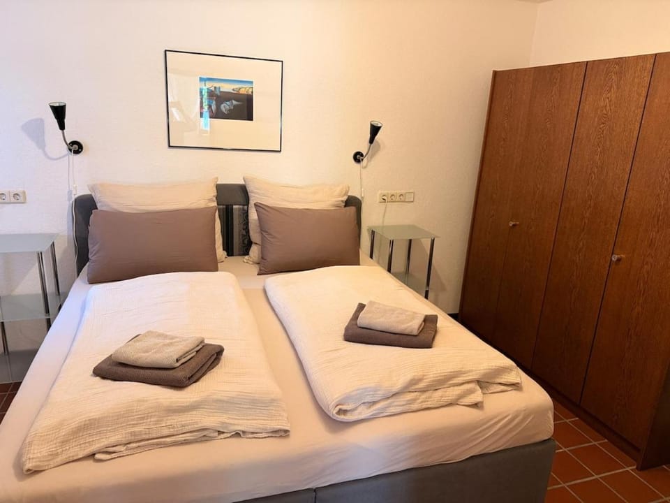 Praxis Löwenzahn, ehemalige Landarztpraxis im Fränkischen Seenland - 6 Personen Apartment in Bavaria