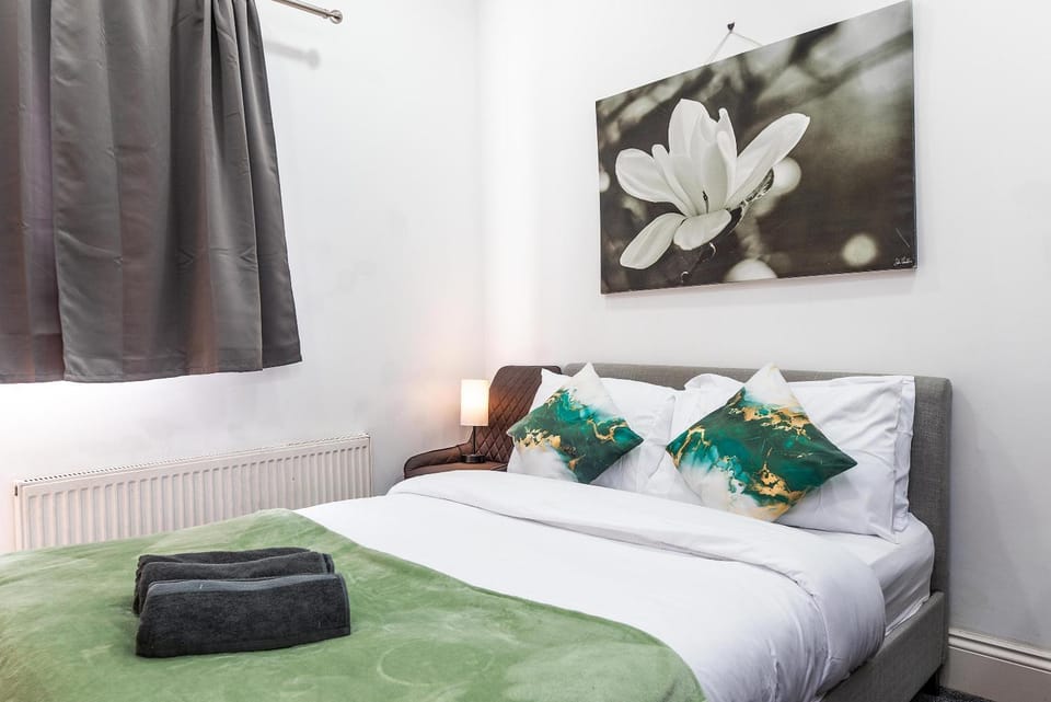 NG1 City Retreat II Free Parking II Balcony II Sleeps 5 Apartment in Nottingham