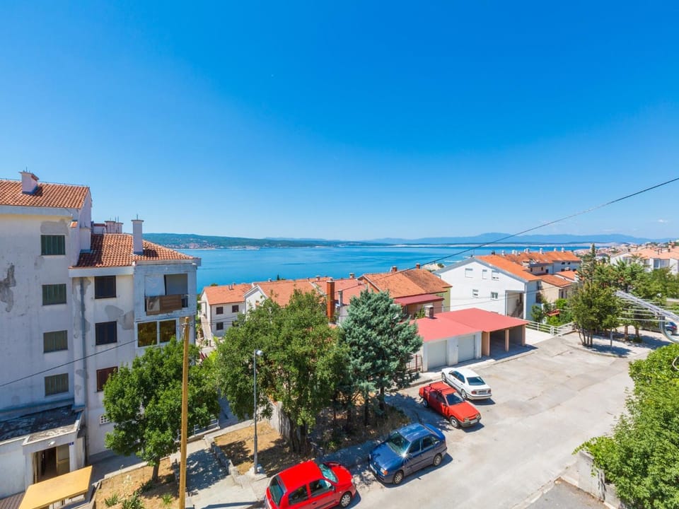 City view, Sea view
