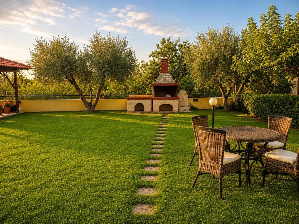 Patio, Day, Garden, Garden view