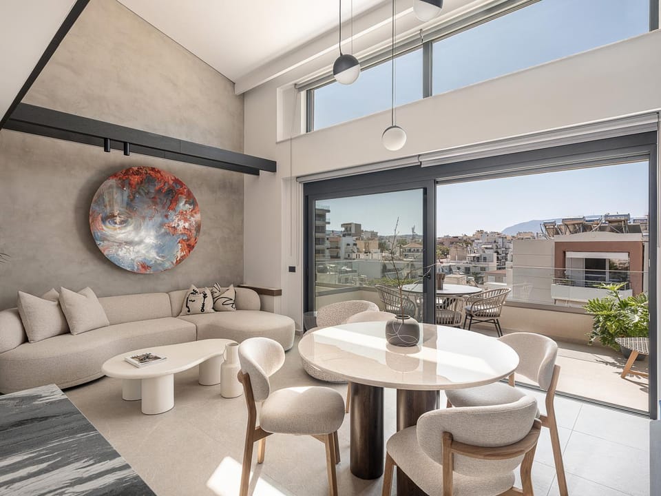 View (from property/room), Balcony/Terrace, Living room, Seating area, Dining area, Mountain view